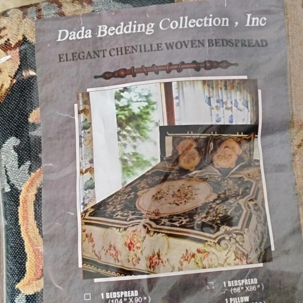 Dada Bedding Chenille Woven Bedspread NWT